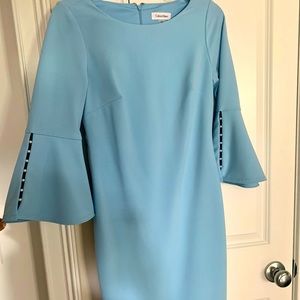 Beautiful Calvin Klein Bell-sleeve Dress
